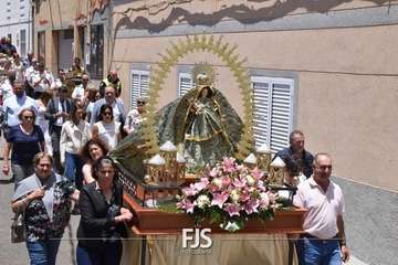 La Breña pone fin a sus fiestas con misa, procesión y verbena/Francisco Javier Santana.